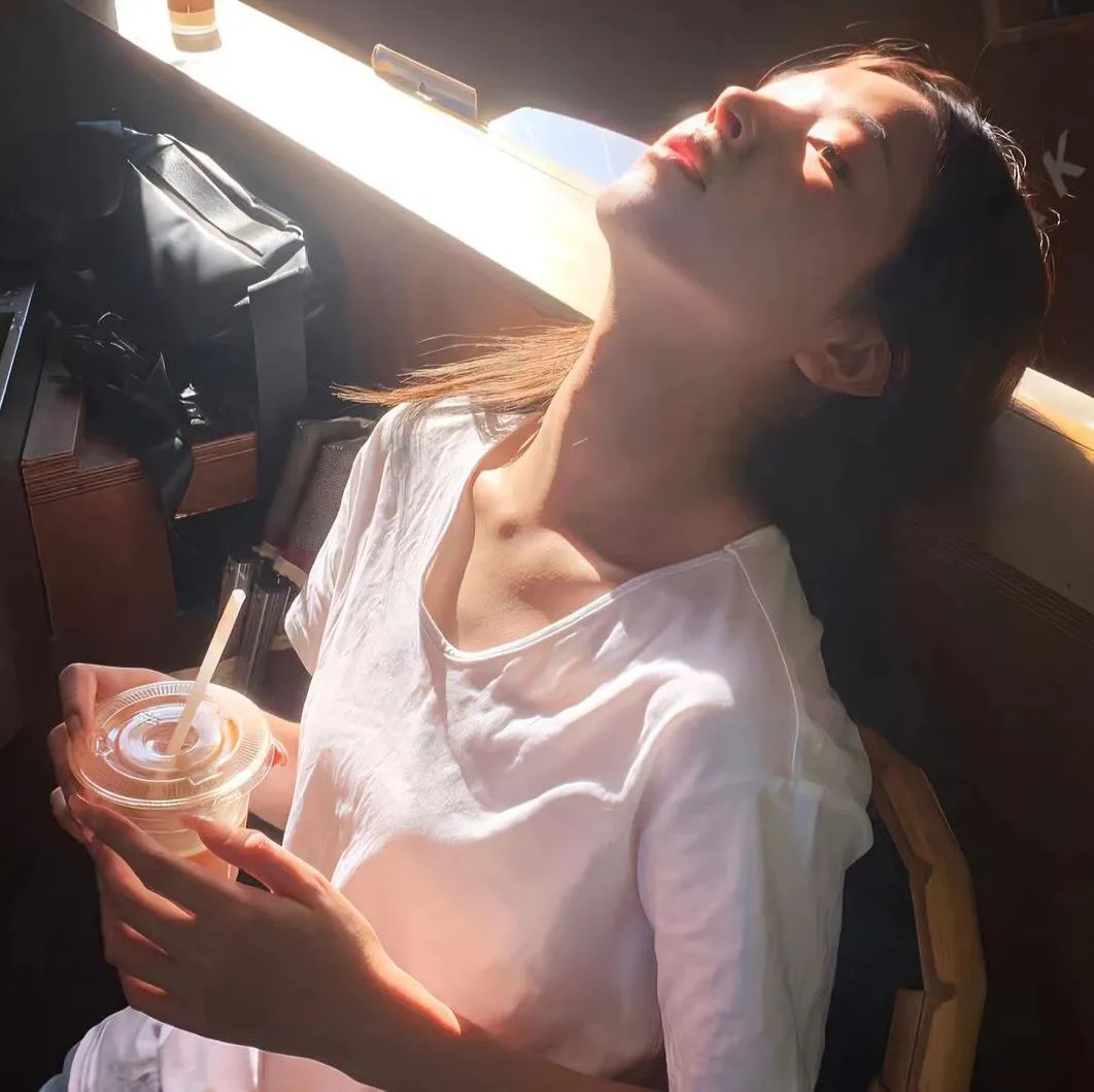 哎咕岛消失的舔甜歌姬