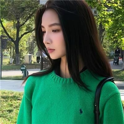湖边散步